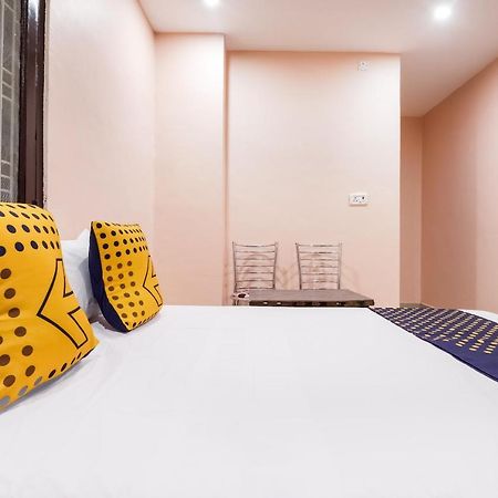 Spot On 63000 Hotel S.S. Plaza Banthra Sikandarpur Εξωτερικό φωτογραφία