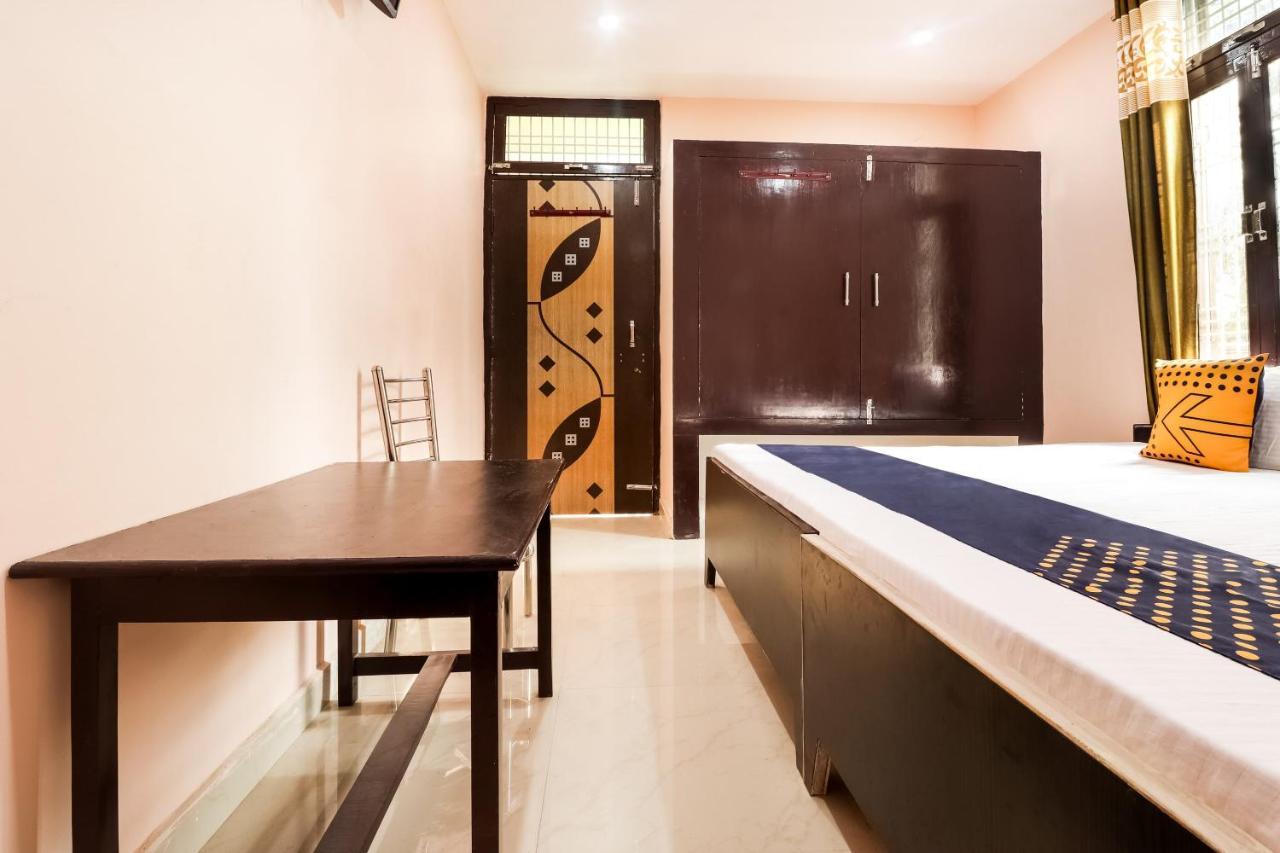 Spot On 63000 Hotel S.S. Plaza Banthra Sikandarpur Εξωτερικό φωτογραφία