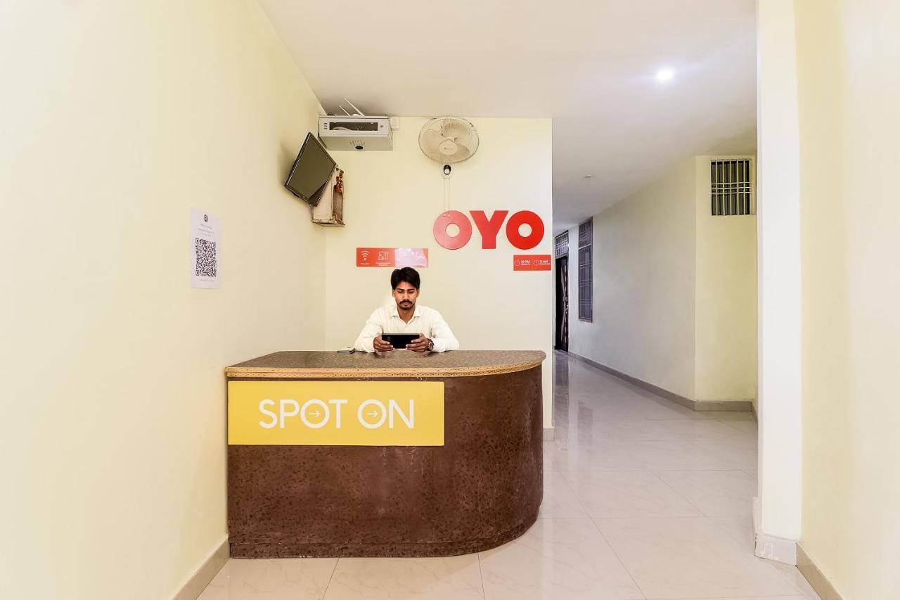 Spot On 63000 Hotel S.S. Plaza Banthra Sikandarpur Εξωτερικό φωτογραφία