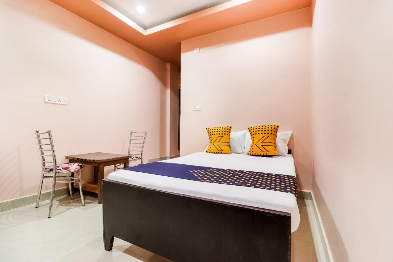 Spot On 63000 Hotel S.S. Plaza Banthra Sikandarpur Εξωτερικό φωτογραφία
