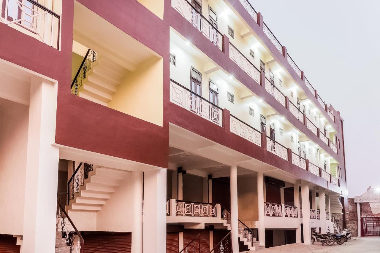 Spot On 63000 Hotel S.S. Plaza Banthra Sikandarpur Εξωτερικό φωτογραφία